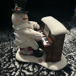 Hallmark Jingle pal snowman with Piano - White and Black